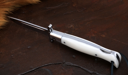 Нож Финка НКВД складная сталь х12мф накладки акрил белый Нож Финка НКВД складная сталь х12мф накладки акрил белый