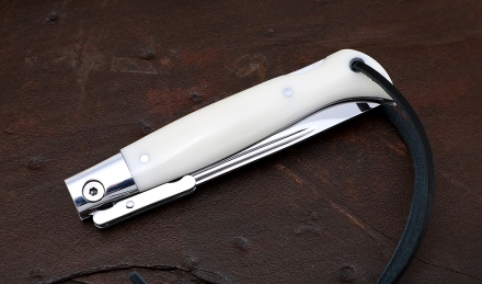 Нож Финка НКВД складная сталь х12мф накладки акрил белый Нож Финка НКВД складная сталь х12мф накладки акрил белый