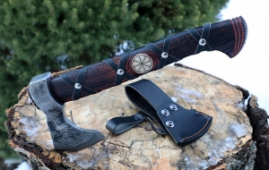 Топор Легионер-2 варка металлов: углерод+ХВГ ясень брашированный короткая рукоять