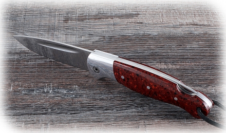 Складной нож Ворон, сталь Elmax, рукоять накладки акрил красный с дюралью Складной нож Ворон, сталь Elmax, рукоять накладки акрил красный с дюралью