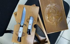 Ножи (Набор) Финка НКВД складная + фиксированная сталь сталь S390 белый акрил с красной звездой