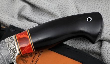 Нож Алтай сталь дамаск торцевой, рукоять черный граб акрил, мельхиор Нож Алтай сталь дамаск торцевой, рукоять черный граб акрил, мельхиор