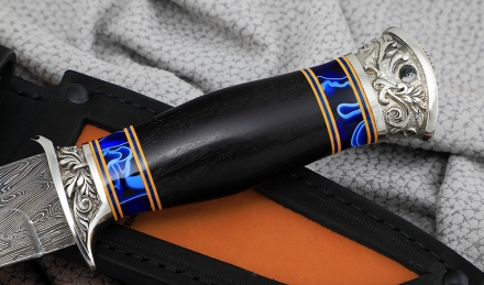 Нож Лидер сталь дамаск торцевой, рукоять черный граб акрил, мельхиор Нож Лидер сталь дамаск торцевой, рукоять черный граб акрил, мельхиор