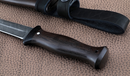 Нож Фаворит сталь дамаск, рукоять и ножны черный граб Нож Фаворит сталь дамаск, рукоять и ножны черный граб