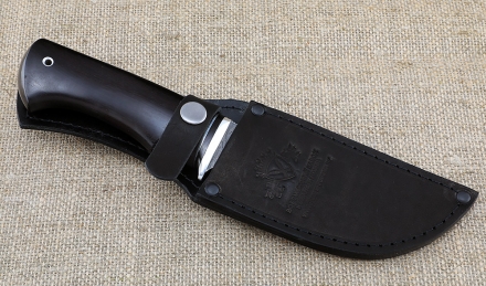 Нож из дамасской стали Бобр, рукоять черный граб