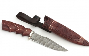 Премиум нож Носорог сталь дамаск полный камень рукоять бубинга резная, ножны дерево бубинга Премиум нож Носорог сталь дамаск полный камень рукоять бубинга резная, ножны дерево бубинга