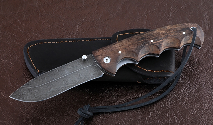 Нож Носорог, сталь дамаск, складной, рукоять накладки карельская береза коричневая