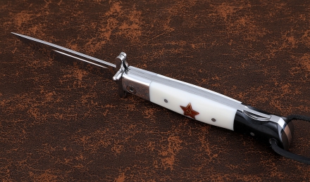 Нож Финка НКВД складная сталь х12мф накладки акрил белый+черный с красной звездой со штифтом Нож Финка НКВД складная сталь х12мф накладки акрил белый+черный с красной звездой со штифтом