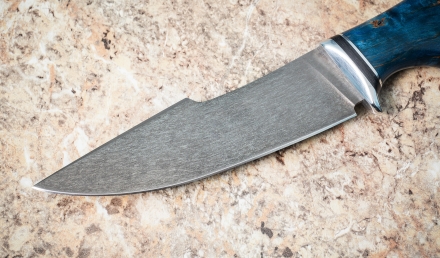 Нож Хантер сталь х12мф рукоять стабилизированная карельская береза синяя Нож Хантер сталь х12мф рукоять стабилизированная карельская береза синяя