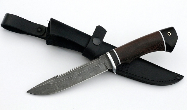 Нож Рыболов-2 сталь дамаск, рукоять венге-черный граб 