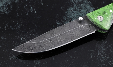 Складной нож Стрелок, сталь дамаск, рукоять накладки акрил зеленый Складной нож Стрелок, сталь дамаск, рукоять накладки акрил зеленый