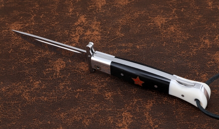 Нож Финка НКВД складная сталь S390 накладки акрил черный+белый с красной звездой Нож Финка НКВД складная сталь S390 накладки акрил черный+белый с красной звездой