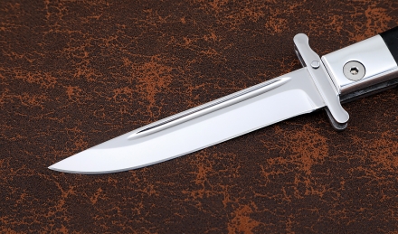 Нож Финка НКВД складная сталь 95Х18 накладки акрил черный+белый с красной звездой Нож Финка НКВД складная сталь 95Х18 накладки акрил черный+белый с красной звездой