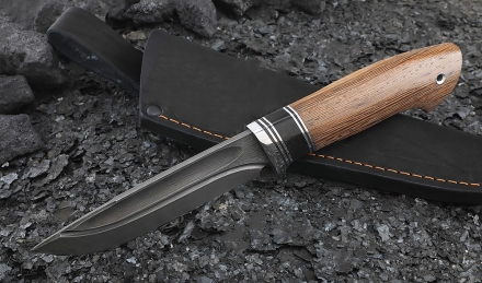 Нож Странник дамаск долы рукоять акрил черный и венге