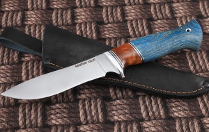 Нож Ангара Sandvik рукоять ясень стабилизированный синий акрил янтарный