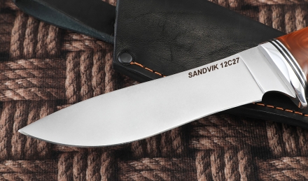 Нож Ангара Sandvik рукоять ясень стабилизированный синий акрил янтарный Нож Ангара Sandvik рукоять ясень стабилизированный синий акрил янтарный