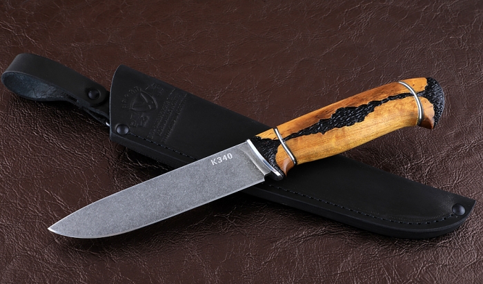 Нож Пантера сталь К340, рукоять карельская береза резная янтарь