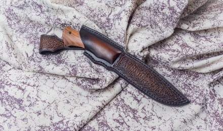 Нож из стали S390 «Волк» рукоять мокумэ-ганэ, кость мамонта и палисандр  Нож из стали S390 «Волк» рукоять мокумэ-ганэ, кость мамонта и палисандр