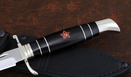 Нож финка НКВД, сталь Elmax, рукоять черный граб с красной звездой, мельхиор Нож финка НКВД, сталь Elmax, рукоять черный граб с красной звездой, мельхиор