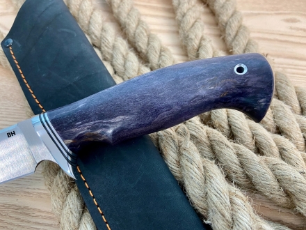 Нож Байкал сталь ВН, рукоять карельская береза стабилизированная фиолетовая Нож Байкал сталь ВН, рукоять карельская береза стабилизированная фиолетовая