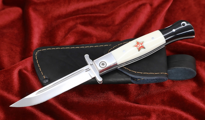  Нож Финка НКВД складная сталь 95Х18 накладки акрил белый+черный с красной звездой