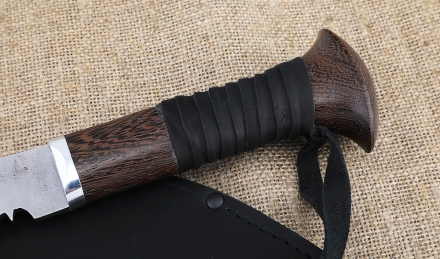 Нож Кукри №7 сталь 95Х18 рукоять венге оплетка из кожи