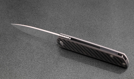 Нож складной Магер сталь Х12МФ накладки карбон + AUS8 (подшипники, клипса) 