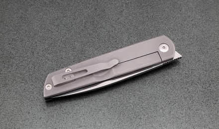 Нож складной Магер сталь Х12МФ накладки карбон + AUS8 (подшипники, клипса) 