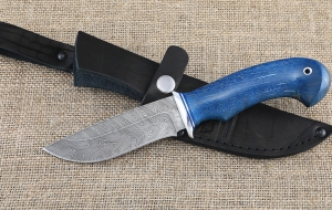 Нож Нерка сталь дамаск, рукоять стабилизированная карельская береза синяя 