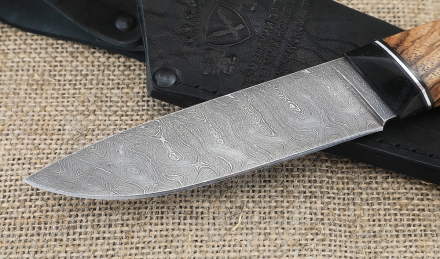 Нож Голец сталь дамаск, рукоять зебрано града акрил Нож Голец сталь дамаск, рукоять зебрано града акрил