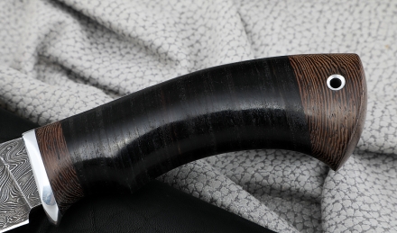 Нож Нептун сталь дамаск торцевой, рукоять наборная кожа Нож Нептун сталь дамаск торцевой, рукоять наборная кожа