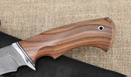 Нож Русак сталь дамаск, рукоять палисандр Нож Русак сталь дамаск, рукоять палисандр