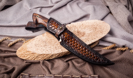 Нож из стали S390 «Орлан», рукоять мокумэ-ганэ, черный граб, зуб мамонта и железное дерево