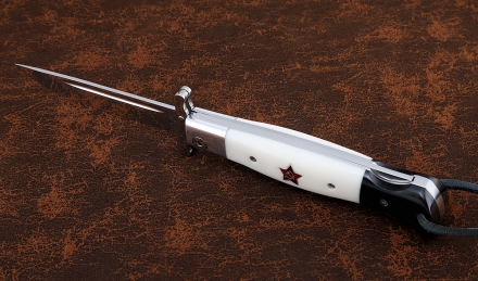Нож Финка НКВД складная сталь х12мф накладки акрил белый+черный со звездой из серебра 925 Нож Финка НКВД складная сталь х12мф накладки акрил белый+черный со звездой из серебра 925