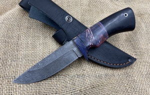 Нож Голубь сталь дамаск, рукоять стабилизированный кап клена фиолетовый черный граб (распродажа)