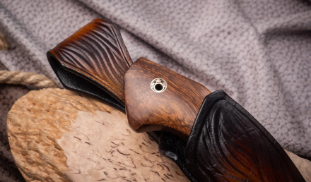 Нож из стали S390 «Хантер», рукоять мокумэ-ганэ, зуб мамонта и железное дерево Нож из стали S390 «Хантер», рукоять мокумэ-ганэ, зуб мамонта и железное дерево