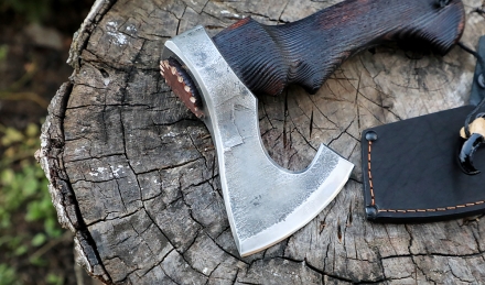 Топор Крепыш-1 варка металлов: углерод+ ХВГ рукоять ясень брашированный (NEW)