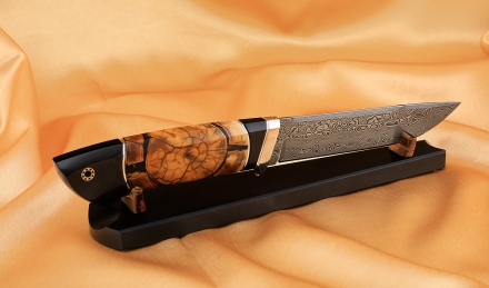 Премиум Нож Барракуда сталь дамаск нержавеющий рукоять черный граб кость мамонта мокуме-гане на подставке Премиум Нож Барракуда сталь дамаск нержавеющий рукоять черный граб кость мамонта мокуме-гане на подставке