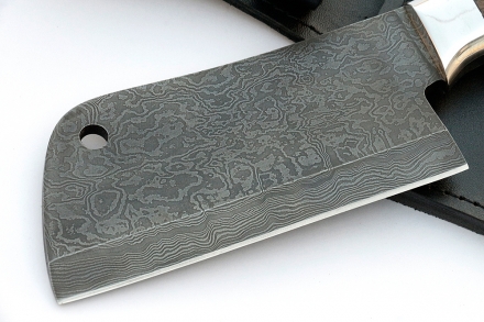 Тяпка №11 цельнометаллическая: сталь дамаск, рукоять венге Тяпка №11 цельнометаллическая: сталь дамаск, рукоять венге