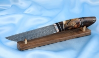 Нож Гриф сталь дамаск нержавеющий рукоять карельская береза кость мамонта мокуме-гане на подставке