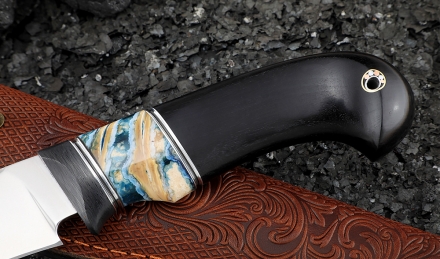 Нож из стали S390 «Ловчий» рукоять зуб мамонта стабилизированный черный граб