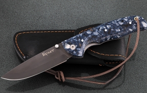 Складной нож Акула, сталь булат, рукоять накладки акрил синий