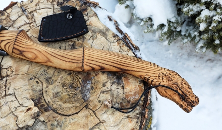 Топор-39 варка металлов углерод+ХВГ ясень резной Топор-39 варка металлов углерод+ХВГ ясень резной