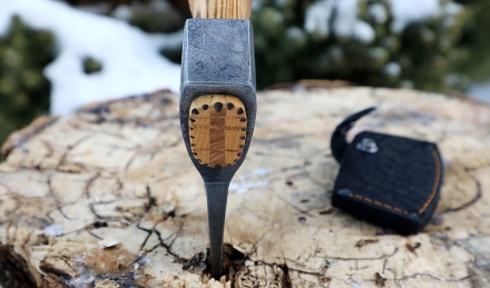 Топор-39 варка металлов углерод+ХВГ ясень резной Топор-39 варка металлов углерод+ХВГ ясень резной