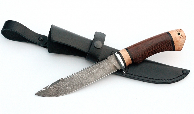 Нож Рыболов-4 сталь ХВ-5, рукоять венге-карельская береза 