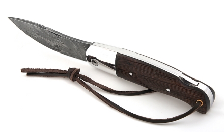 Нож складной Клык сталь дамаск, рукоять накладки венге Нож складной Клык сталь дамаск, рукоять накладки венге