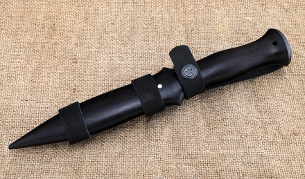 Нож Фаворит сталь 95Х18, рукоять и ножны черный граб Нож Фаворит сталь 95Х18, рукоять и ножны черный граб