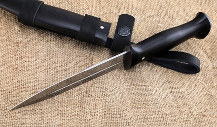 Нож Фаворит сталь 95Х18, рукоять и ножны черный граб Нож Фаворит сталь 95Х18, рукоять и ножны черный граб