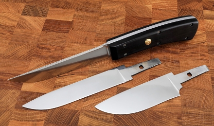 Нож Туристический с тремя сменными клинками Х12МФ рукоять черный граб Нож Туристический с тремя сменными клинками Х12МФ рукоять черный граб