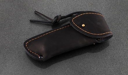 Нож складной Акула, сталь Х12МФ, рукоять накладки черный граб Нож складной Акула, сталь Х12МФ, рукоять накладки черный граб